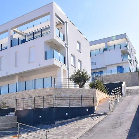 Apartment Solis Okrug Gornji トロギール エクステリア 写真
